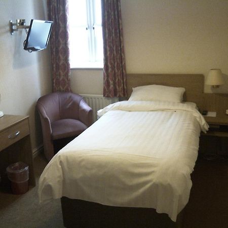 The Queensgate Hotel بيتربرو الغرفة الصورة
