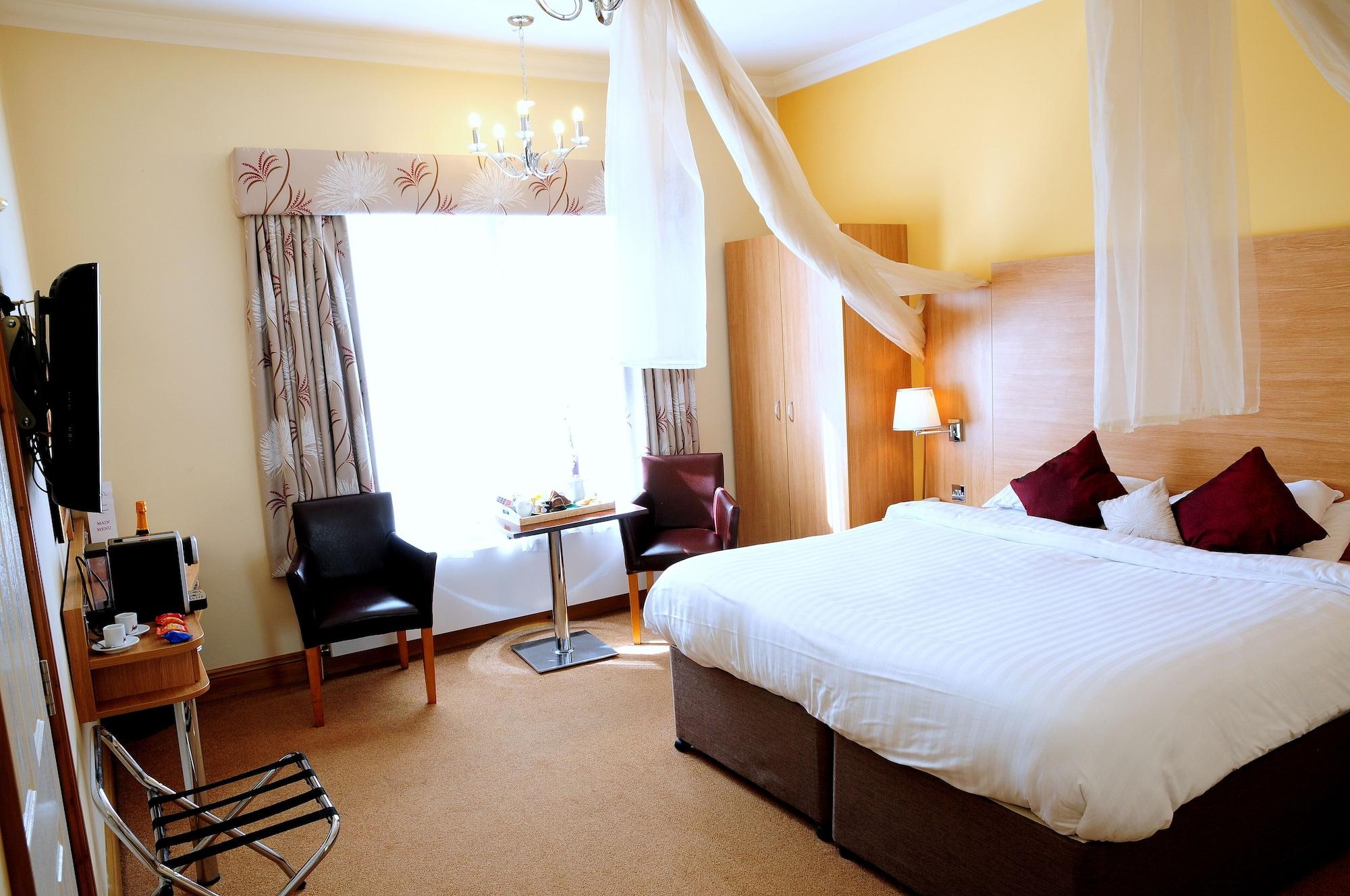 The Queensgate Hotel بيتربرو المظهر الخارجي الصورة
